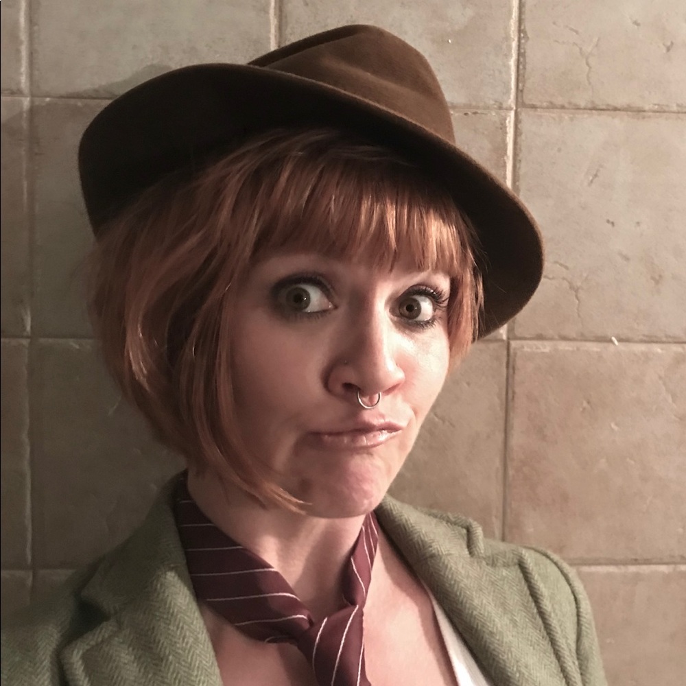 Meet your Posher, Caley